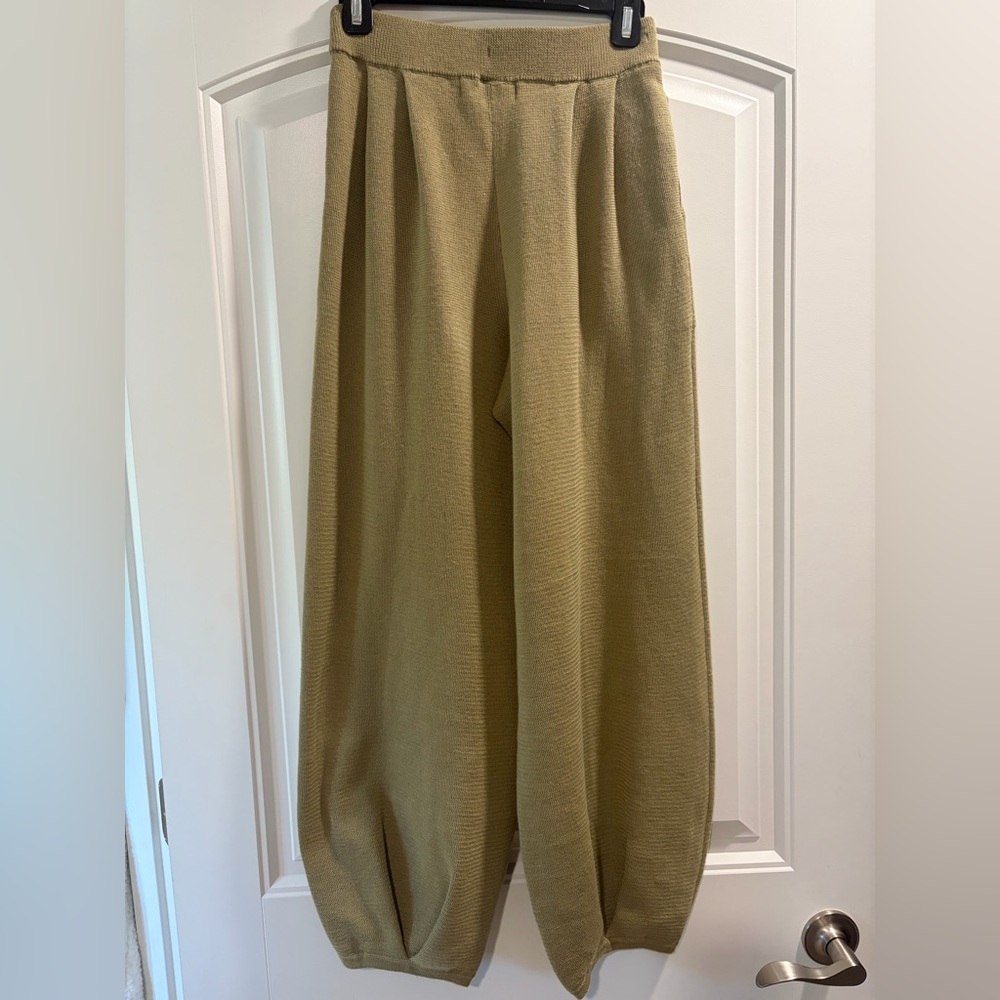 Free People Olive Green Knit Balloon Joggers - Picture 2 of 4